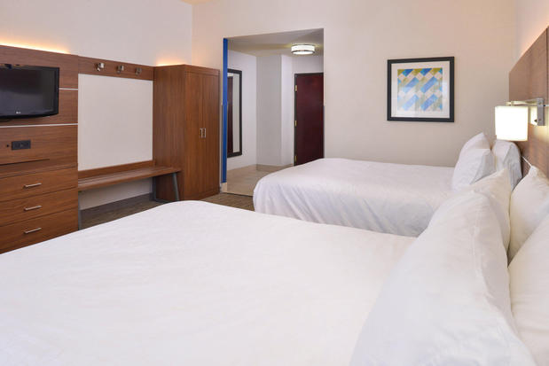 Images Holiday Inn Express & Suites Abilene Mall South by IHG
