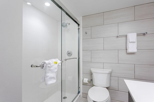 Images Holiday Inn Express Pensacola Beach by IHG