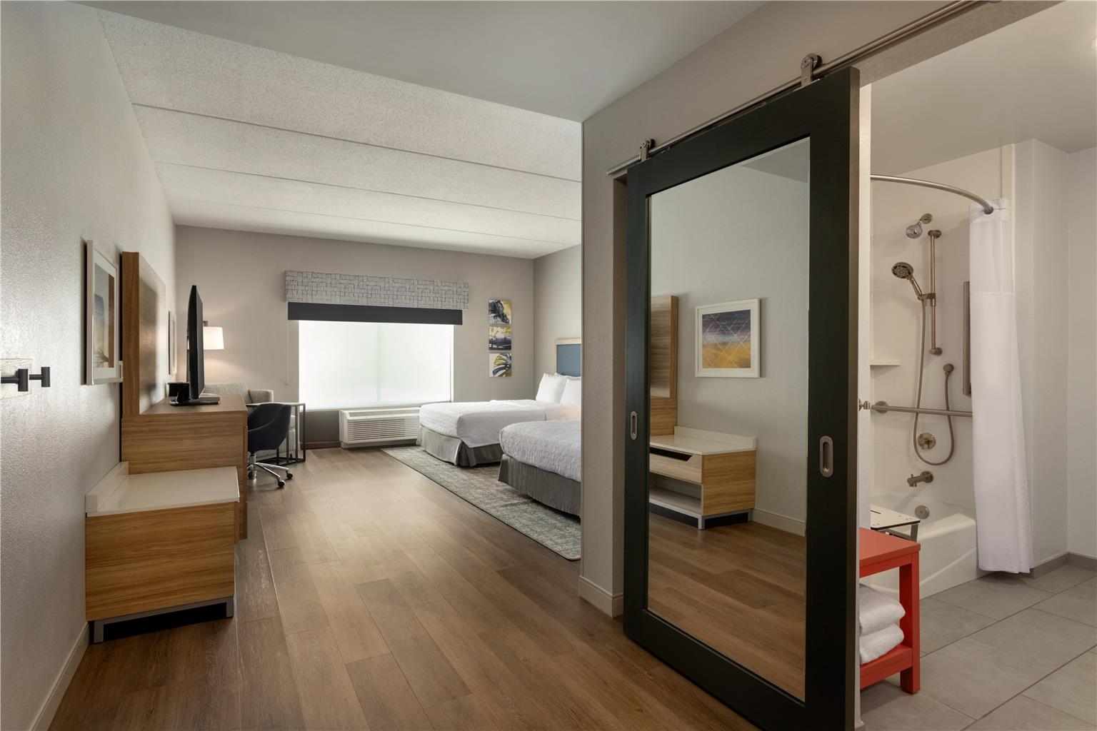 Guest room 
