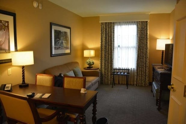 Images Embassy Suites by Hilton Savannah Historic District