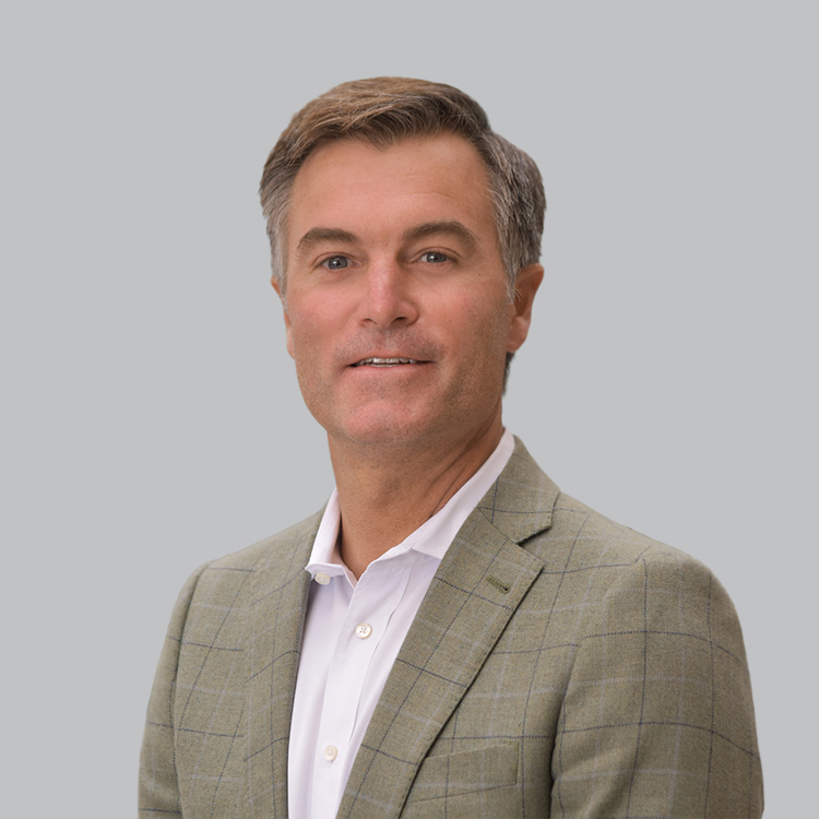 Headshot of Brendan White, a wealth advisor at Chase