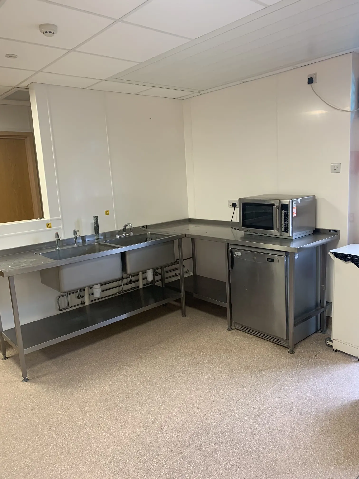 Images Advanced Catering Services Ltd