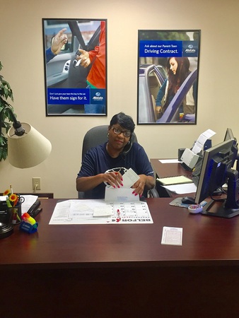 Images Peaches Hattney: Allstate Insurance