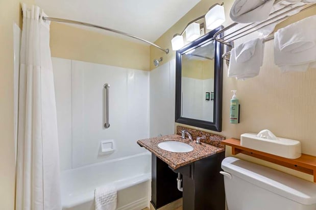 Images Best Western The Inn at Rochester Airport