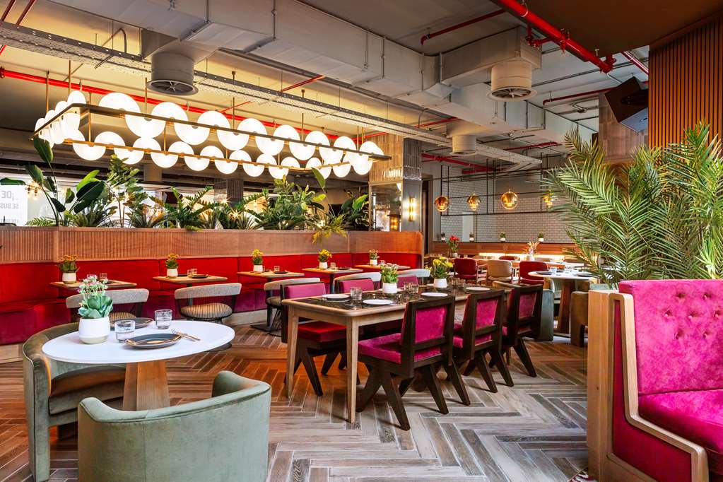 Images Radisson RED Madrid