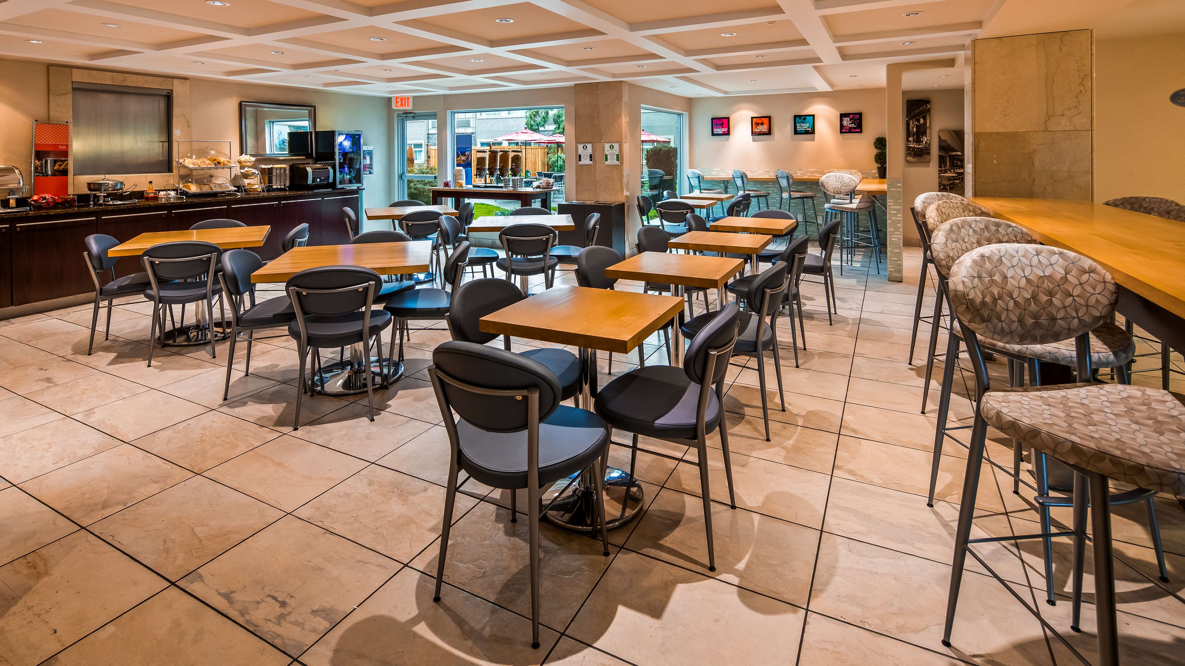Best Western Plus Regency Inn & Conference Centre à Abbotsford: Breakfast Area