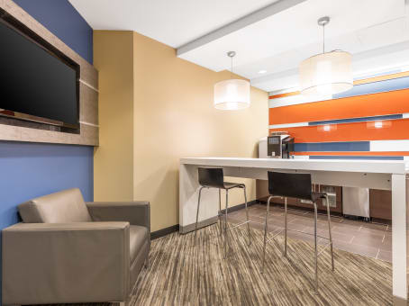 Images Regus - Tennessee, Memphis - Southwind Office Center