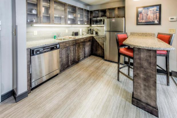 Images Staybridge Suites Columbus OSU-Medical Center by IHG