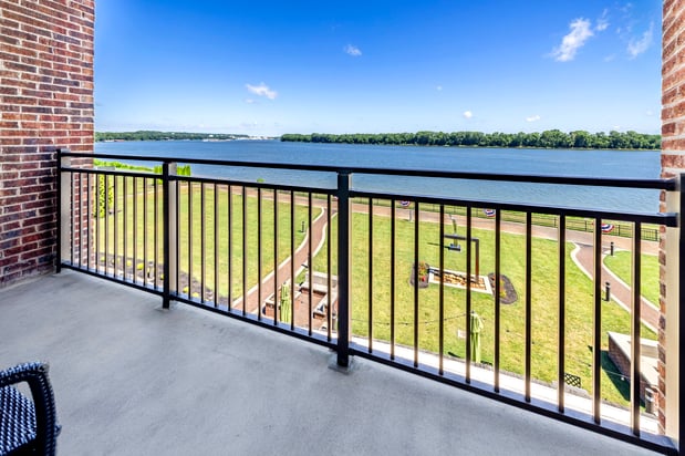 Images Holiday Inn Owensboro Riverfront by IHG