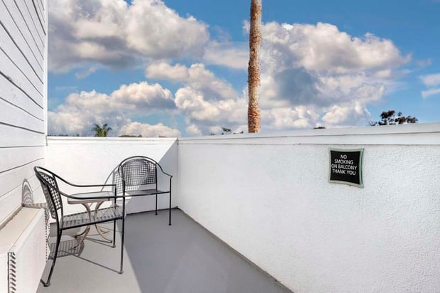 Images Best Western Plus Marina Shores Hotel