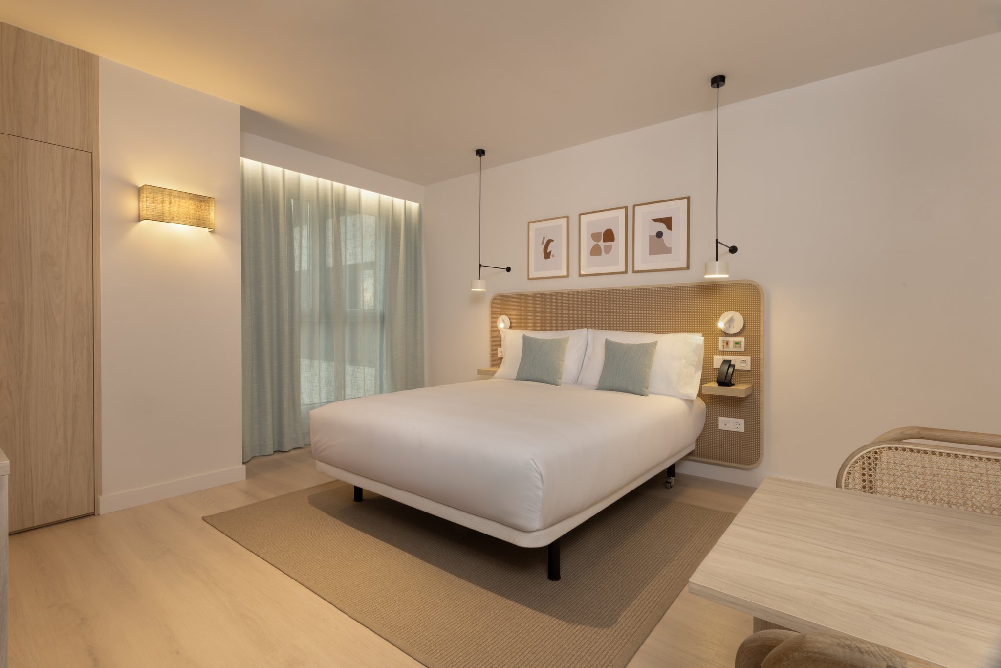 Images Staybridge Suites Malaga by IHG