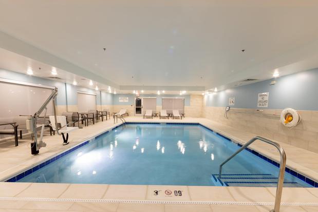 Images Holiday Inn Express & Suites Harrisonburg – University Area by IHG