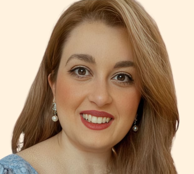 Images Deena Esmeirat, Counselor