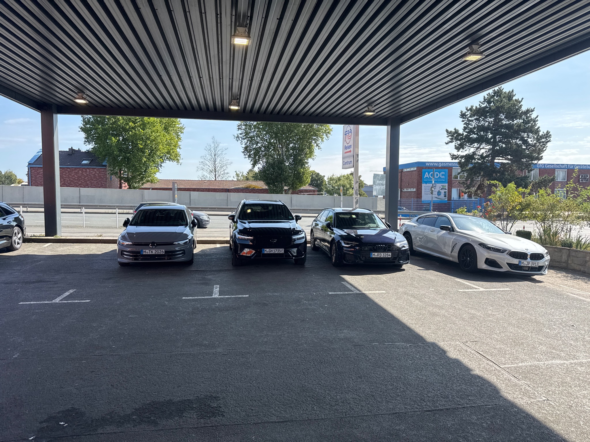 SIXT Mietwagen & Transporter mieten Dortmund Borsigplatz, Im Spaehenfelde 51 in Dortmund