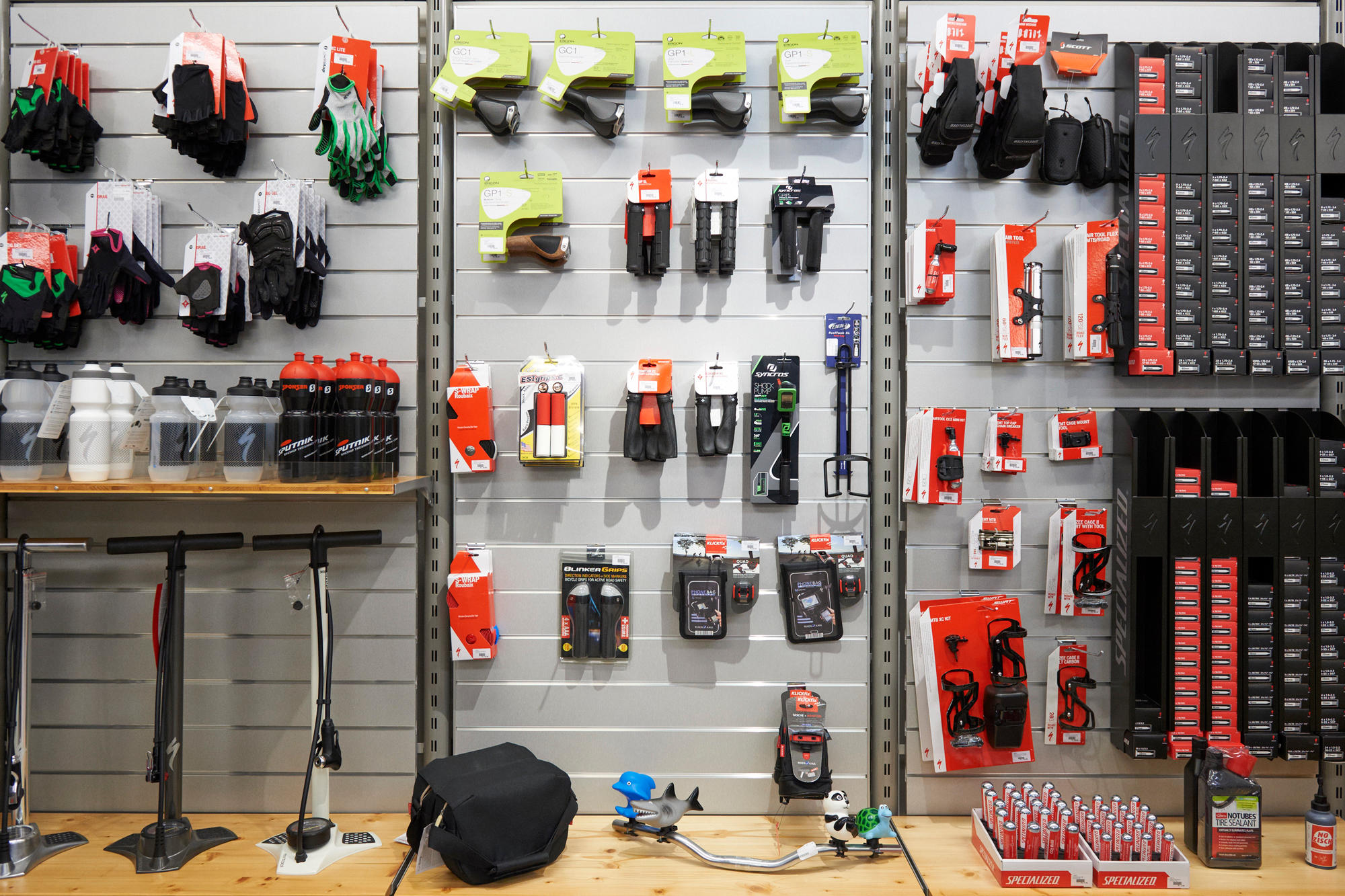 Sputnik Bikeshop Zweisimmen Lenk, Oberriedstrasse 5 in Lenk