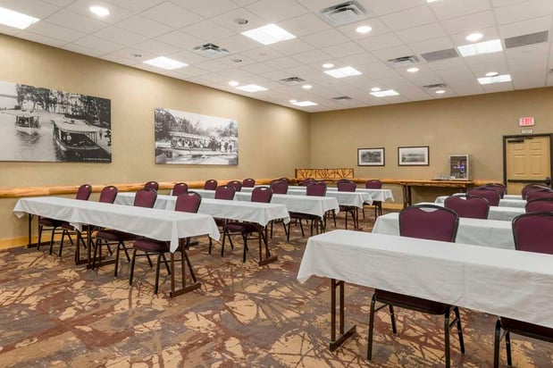 Images Best Western Premier The Lodge on Lake Detroit