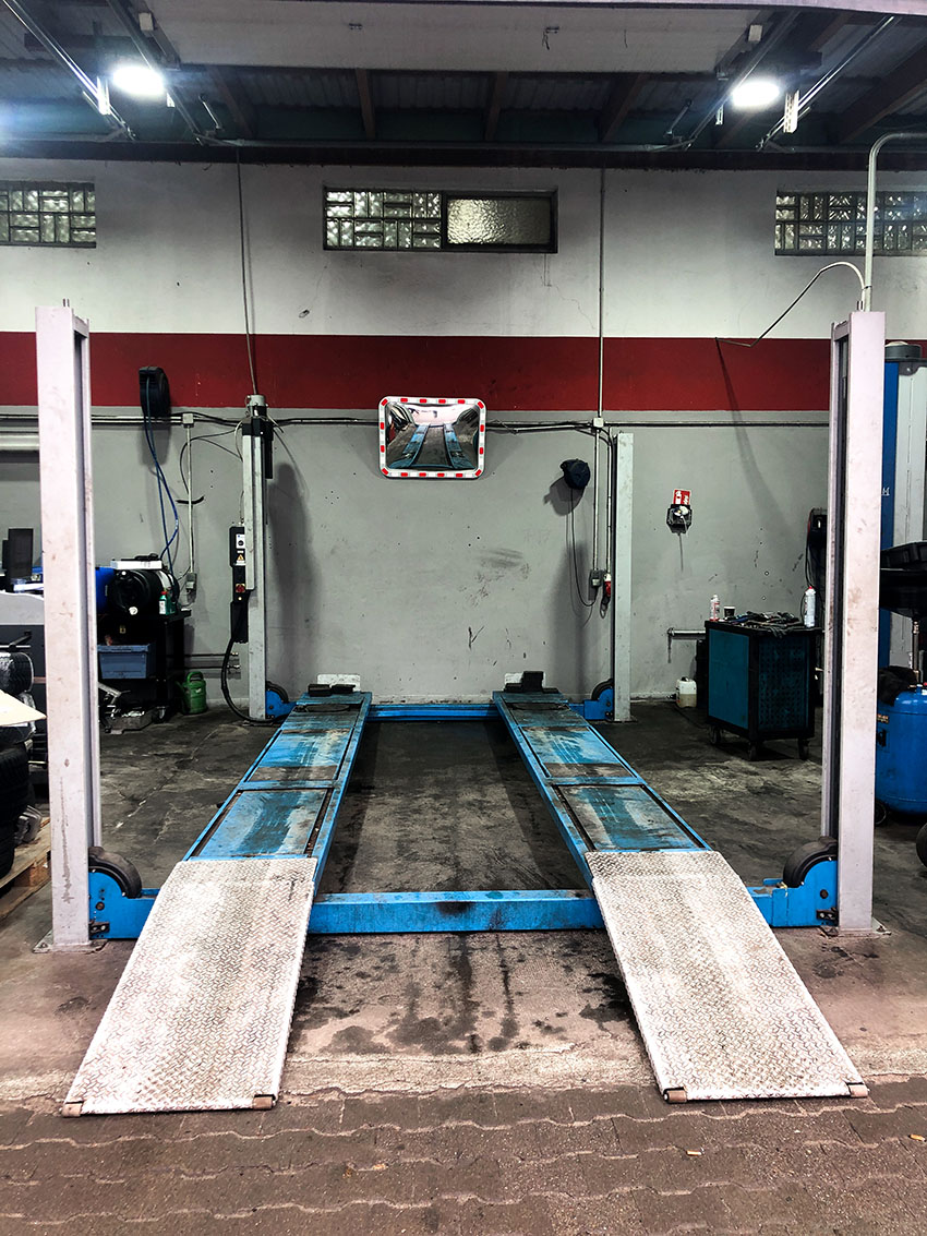 Bilder Wintec Autoglas - Bruch Schadenszentrum GmbH