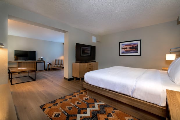 Images Holiday Inn Estes Park by IHG