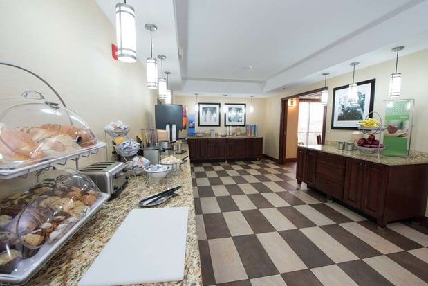 Images Hampton Inn Bismarck North