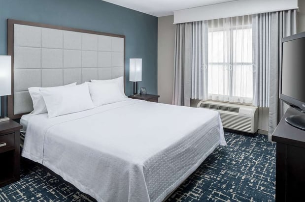 Images Homewood Suites by Hilton Cedar Rapids North