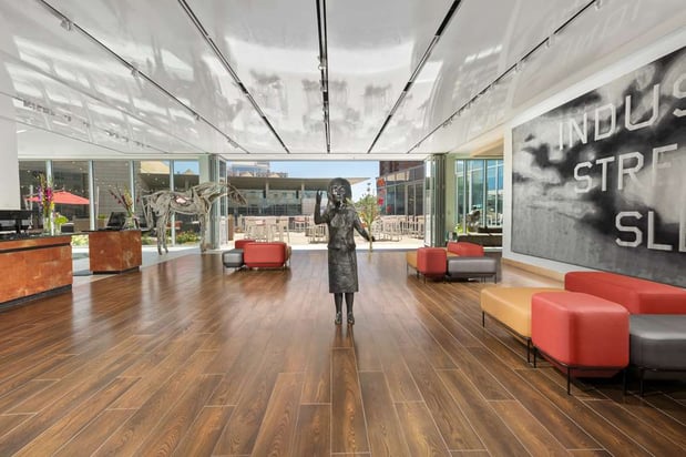 Images The Art Hotel Denver, Curio Collection by Hilton