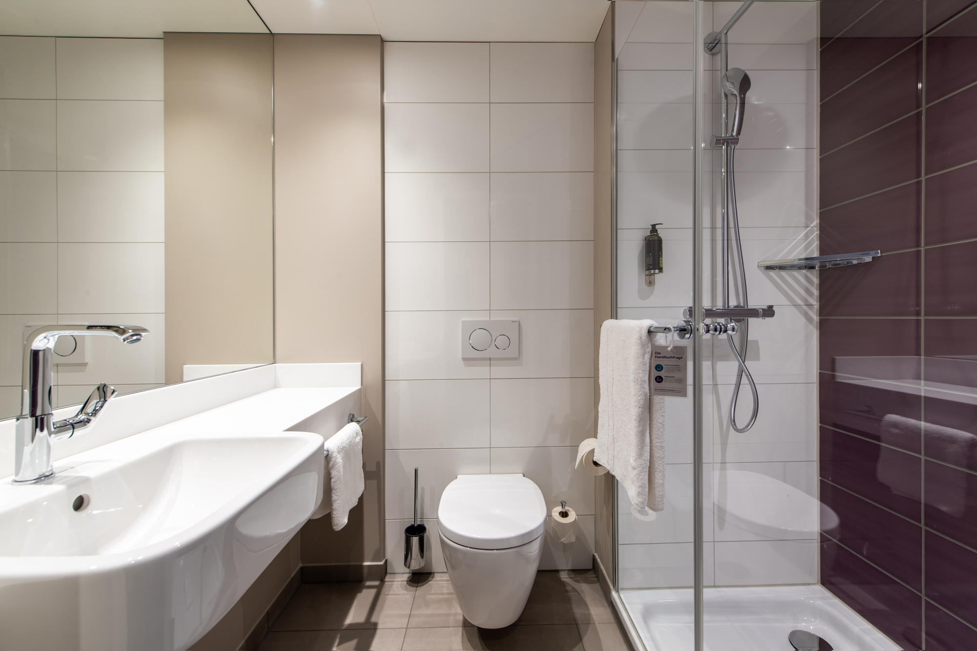 Premier Inn Germany bathroom