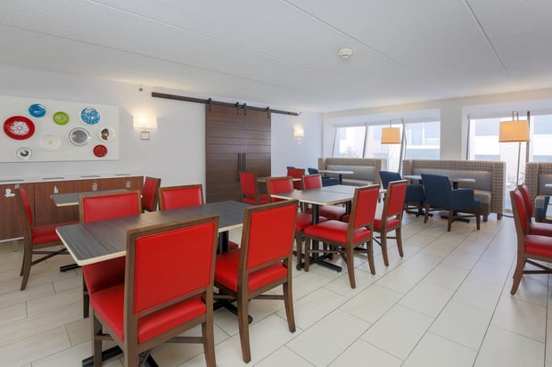 Images Holiday Inn Express Milwaukee-West Medical Center by IHG