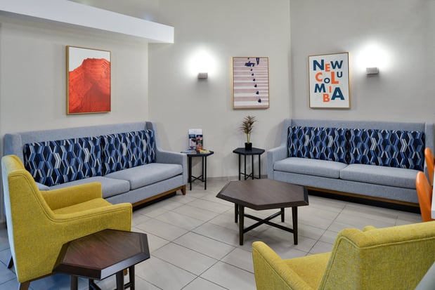 Images Holiday Inn Express Lewisburg/New Columbia by IHG