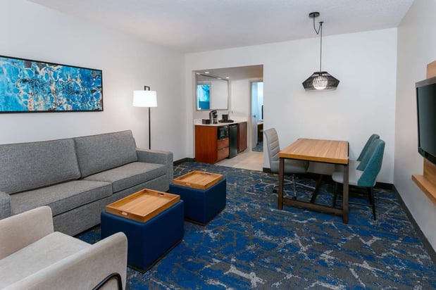 Images Embassy Suites by Hilton Tampa USF Near Busch Gardens