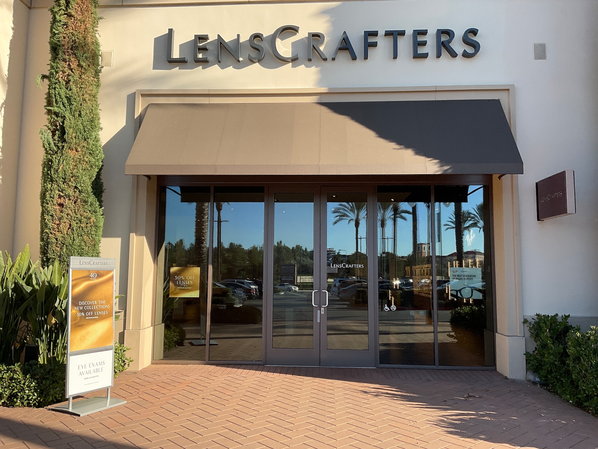 LensCrafters Image