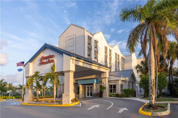 Images Hampton Inn & Suites Ft. Lauderdale Airport/South Cruise Port