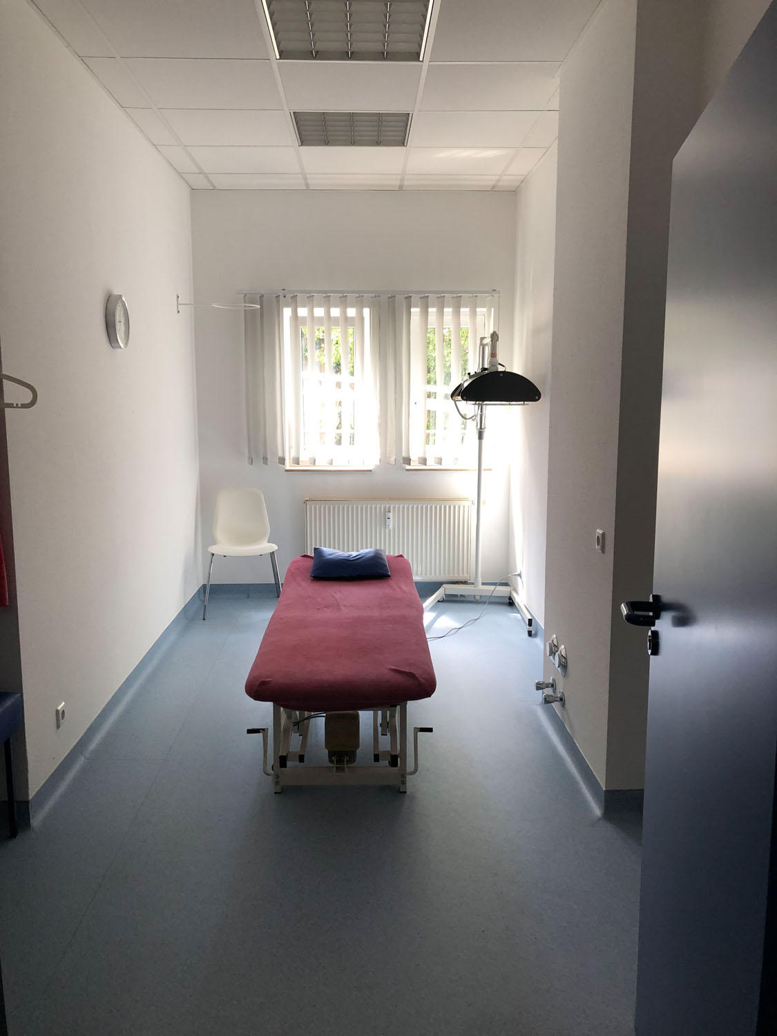 REHA-ZENTRUM Praxis für Ambulante Rehabilitation Siegfried Peter Braun, Europastraße 25/1 in Nürtingen