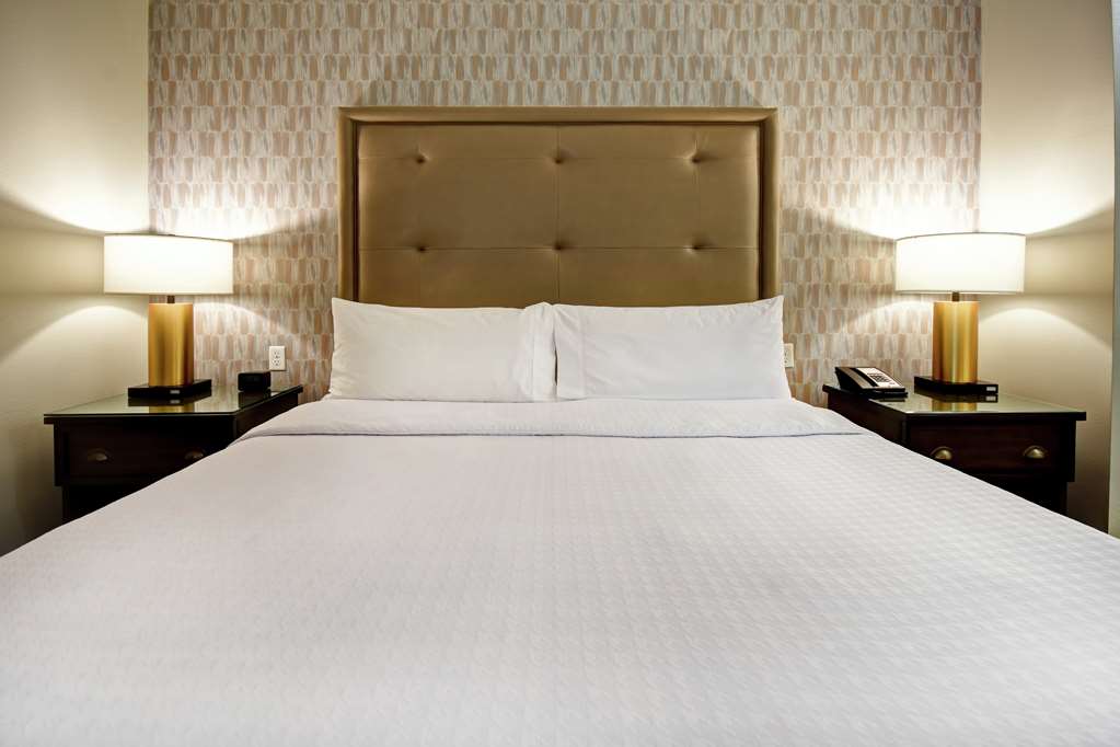 Guest room Homewood Suites by Hilton Dallas/Arlington South Arlington (817)465-4663