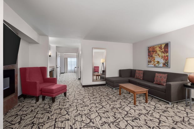 Images Holiday Inn Stevens Point - Convention Ctr by IHG