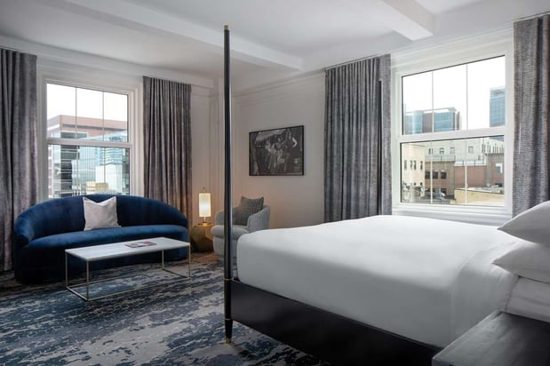 Images Amway Grand Plaza, Curio Collection by Hilton