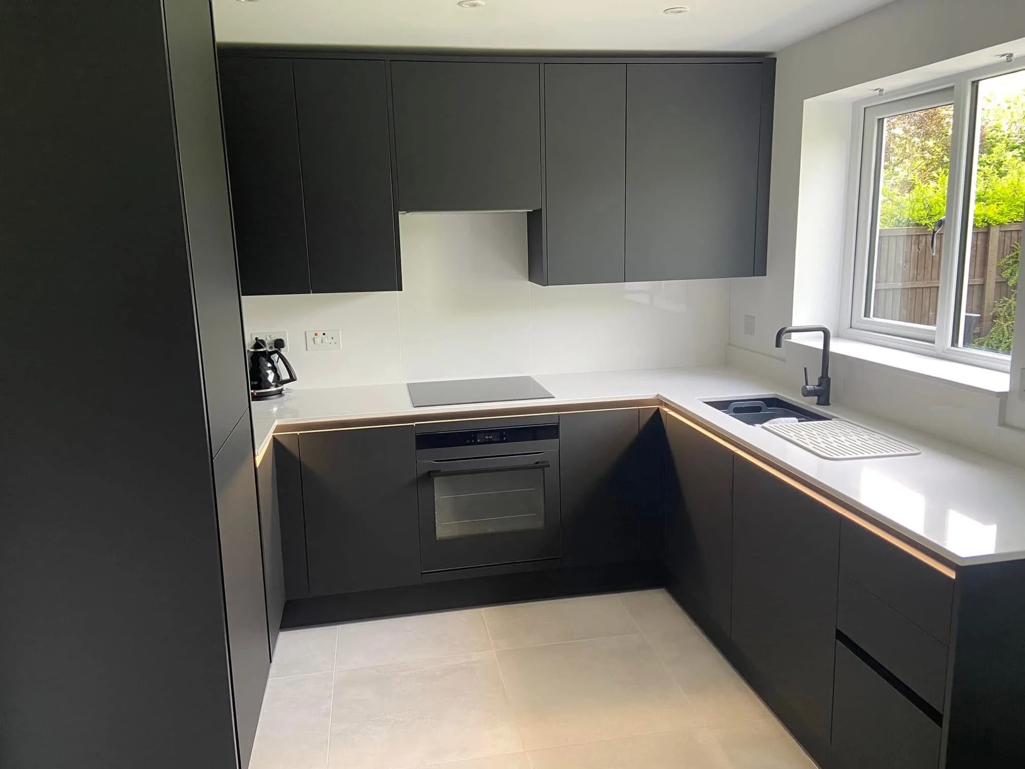 Images Rhino Kitchens & Bathrooms