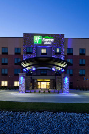 Images Holiday Inn Express & Suites Fort Dodge by IHG