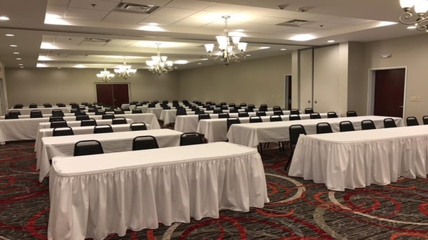Images Holiday Inn & Suites Lafayette North by IHG