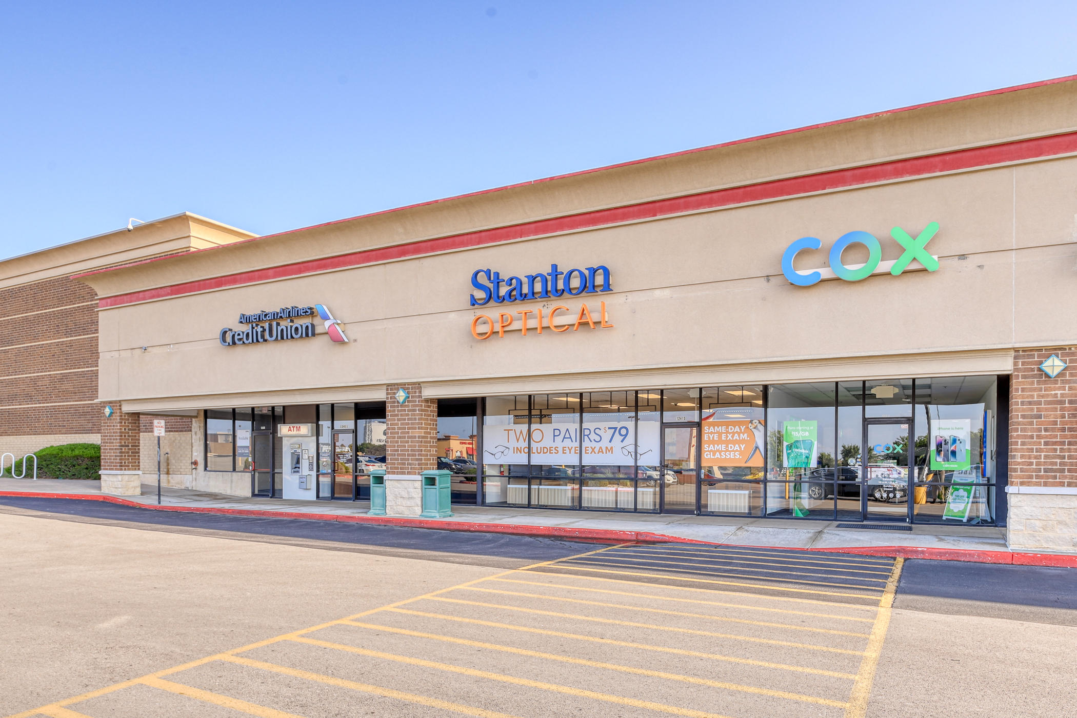 Storefront at Stanton Optical in Owasso, OK 74055