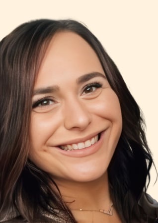 Images Juliana Zuccarelli, Counselor