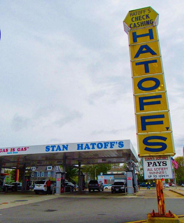 Images Hatoff's Gas Station