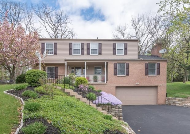 Images Ed Noschese and Kim Rostron Team - The Best Agents Ever, LLC