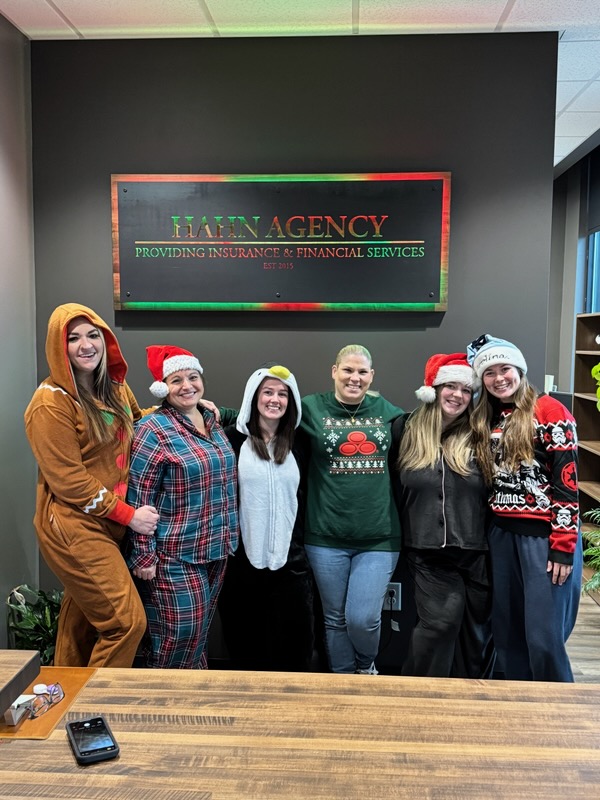 Merry Christmas from all of us at Chandler Hahn State Farm! 
We&rsquo;re so grateful for our amazing customers and community who make what we do so meaningful. Thank you for trusting us with your auto, home, renters, and life insurance needs.

Wishing you a holiday season filled with peace, joy, and time with the people who matter most. If you need us, we&rsquo;re always here to help!