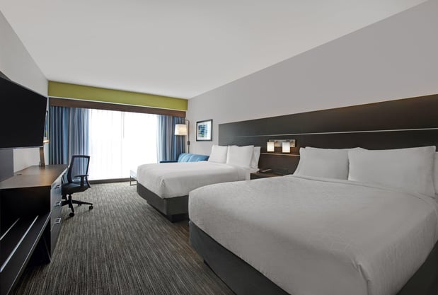 Images Holiday Inn Express & Suites Milwaukee - Brookfield by IHG