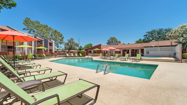 Images Spring Meadow Apartments