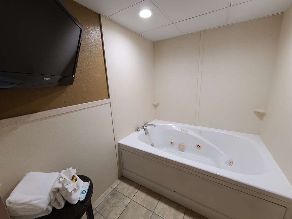 Queen Suite