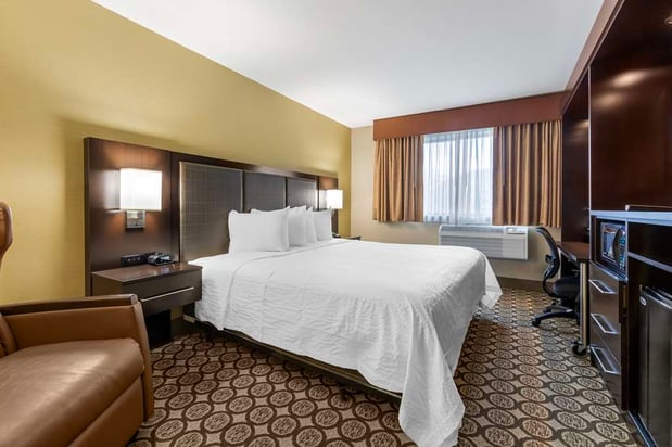 Images Best Western Plus InnTowner Madison