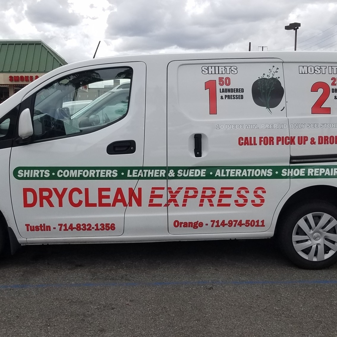 DryClean Express in Tustin Logo