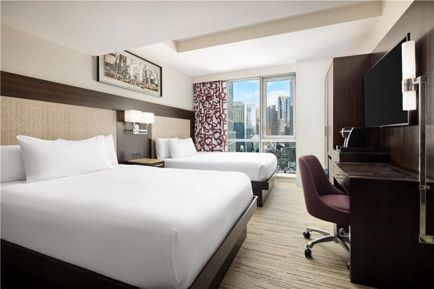 Images Hilton Garden Inn New York/Times Square Central