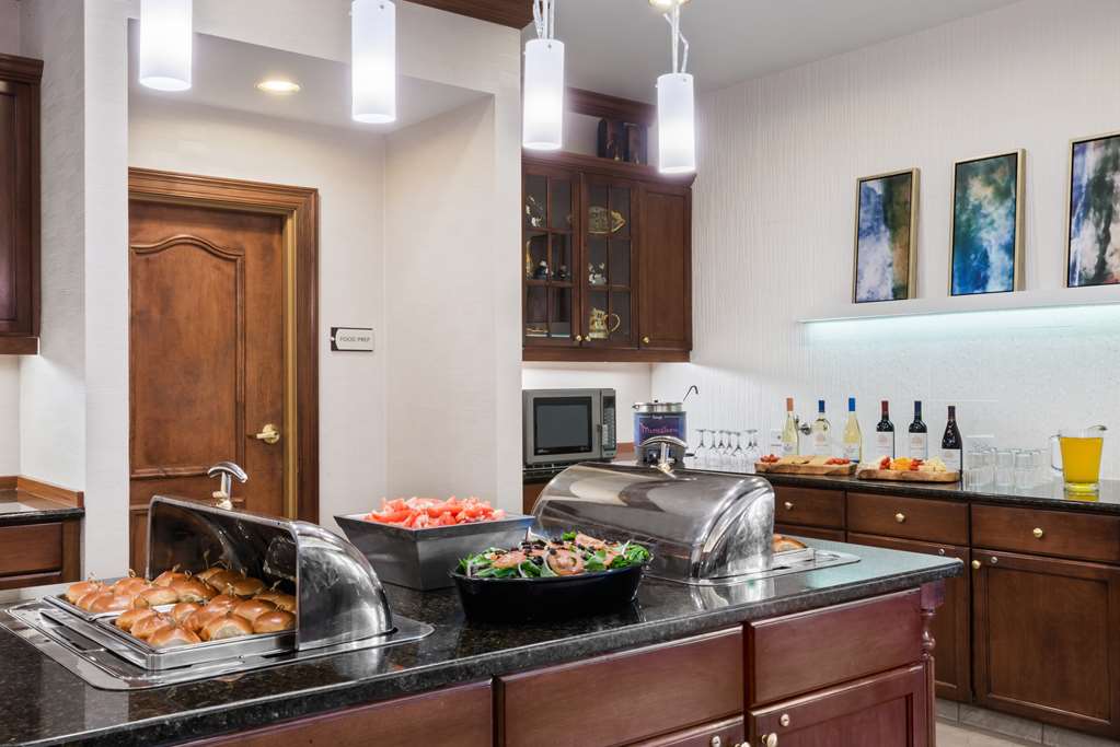 Breakfast Area Homewood Suites by Hilton Buffalo-Amherst Buffalo (716)833-2277